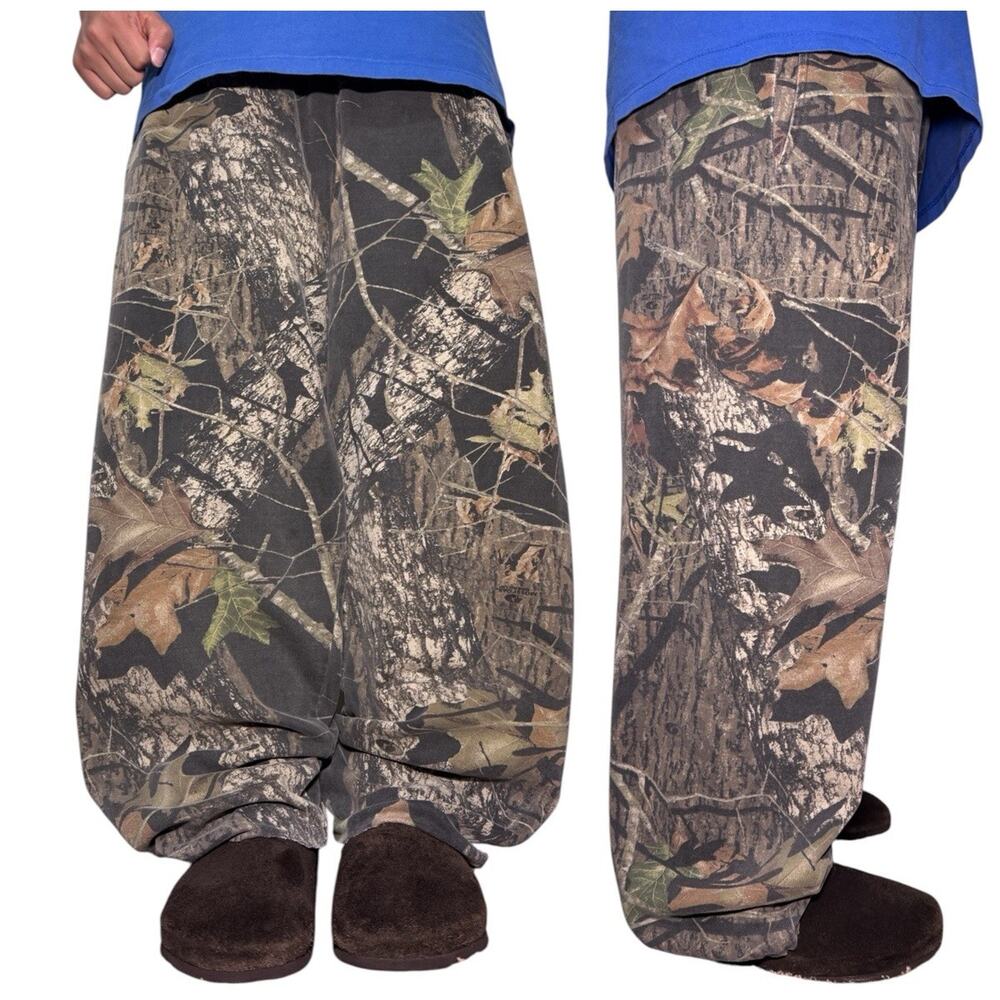 Y2k Camo BAGGY Mens sweatpants Size XL skater Wide Leg Type Loose Fit